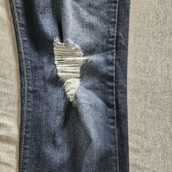 Judy Blue Womens Distressed Blue Jeans Size 9 - Picture 2 of 13